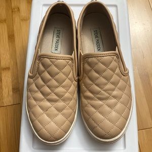 Steve Madden slip on shoes